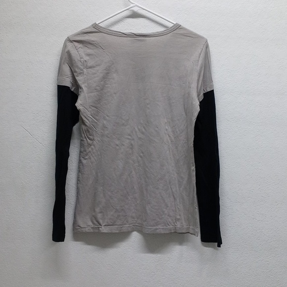 Emma G Gray And Black Pink Fleur De Lis Graphic And Long Sleeve Shirt - Picture 5 of 5